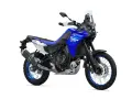 Yamaha Ténéré 700, una moto trail A2 lista para la aventura. Azul y blanca, con llantas de radios y pantalla alta.