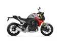 Moto BMW deportiva, ideal para limitar moto A2. Diseño moderno en plata y rojo, con detalles plateados y negros.
