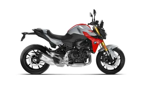 Moto BMW deportiva, ideal para limitar moto A2. Diseño moderno en plata y rojo, con detalles plateados y negros.