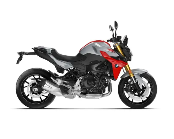 Moto BMW deportiva, ideal para limitar moto A2. Diseño moderno en plata y rojo, con detalles plateados y negros.