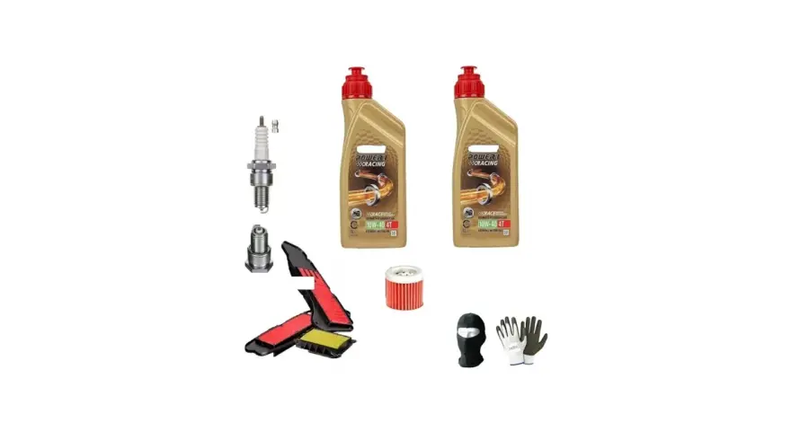 Aceite Honda Forza 125 y repuestos: bujías, filtros de aire y aceite, pasamontañas y guantes.
