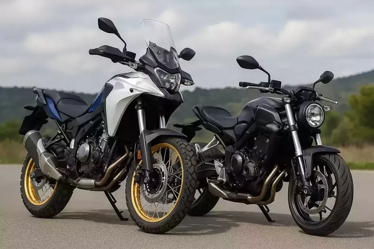 Dos motocicletas, una de aventura y otra naked, listas para recorrer trail asfalticas.